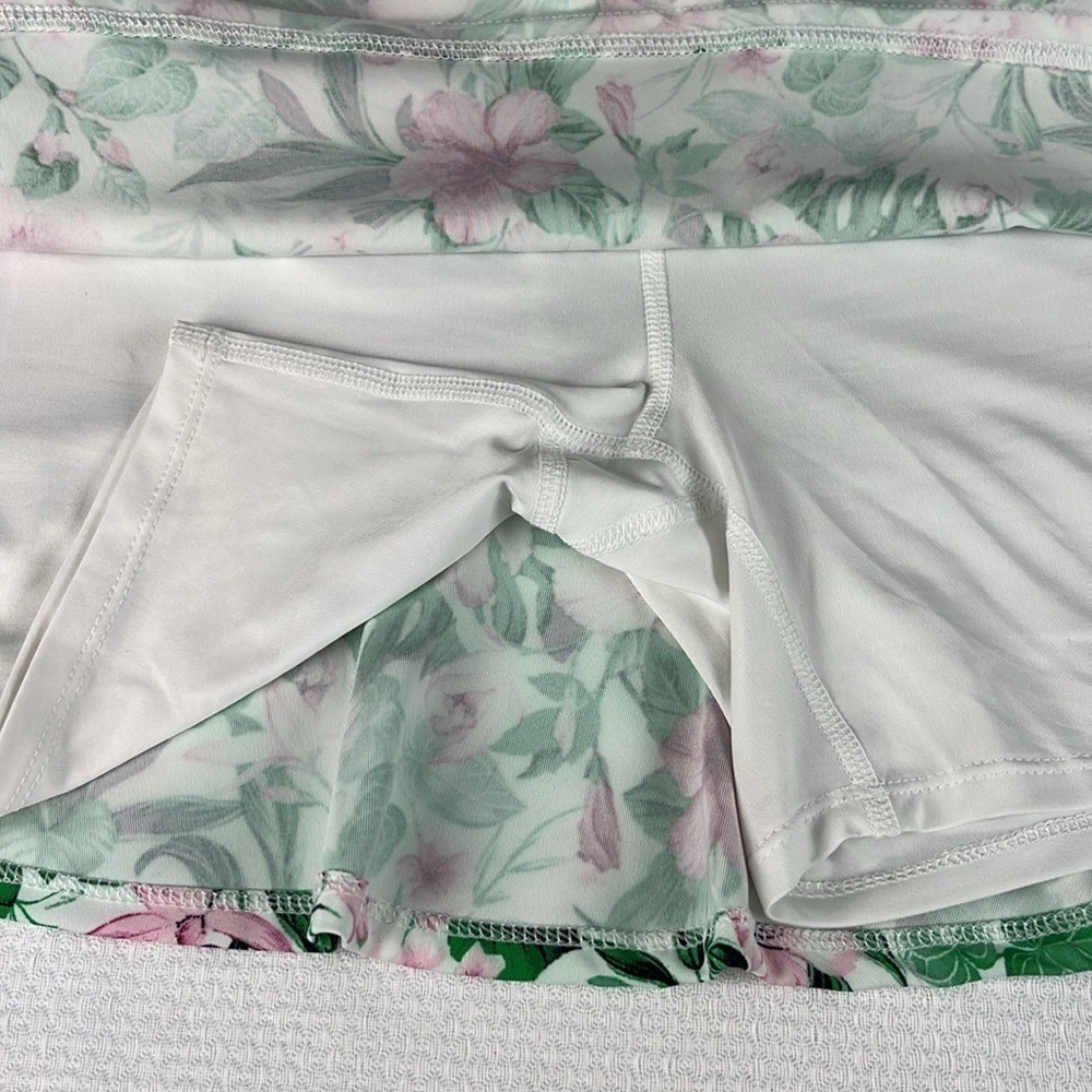 Tommy Bahama EUC Golf Skort Womens XL Pink Green Tropical Floral Hibiscus Ruffle - Picture 5 of 7